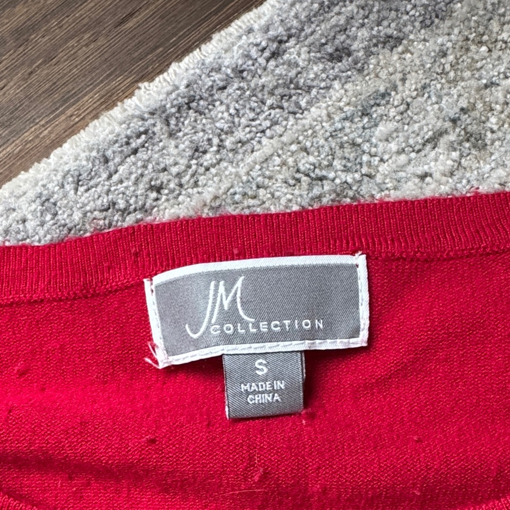 JM Collection Bold Red Knit Top - Picture 2 of 3